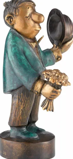 Loriot: Skulptur »Der Blumenkavalier«