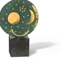 Skulptur »Himmelsscheibe von Nebra« (Reduktion)